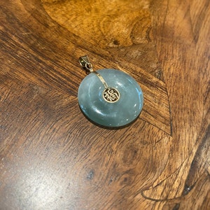 14K Yellow Gold and Jade Good Luck Pendant, 4.1 grams