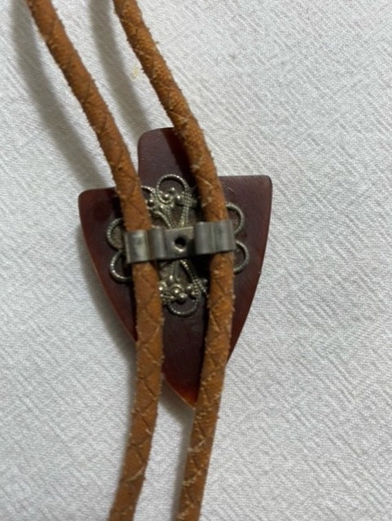 Vintage Brown Bolo Tie with Resin Arrowhead and F… - image 4