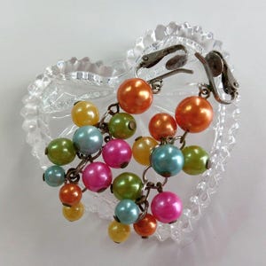 VTG Unsigned Rainbow Dangle Beaded Clip-On Earrings