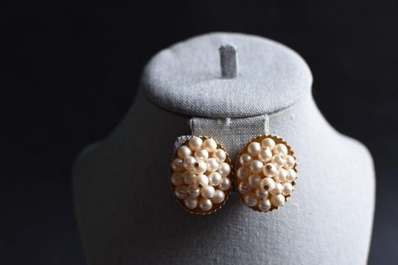 1940s-1950s Richelieu Signed Faux Pearl & Gold To… - image 5