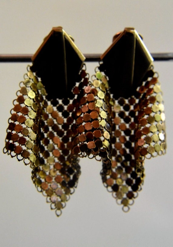 Rare VTG 1970s-80s Gold Tone Mesh Chain Mail Clip 