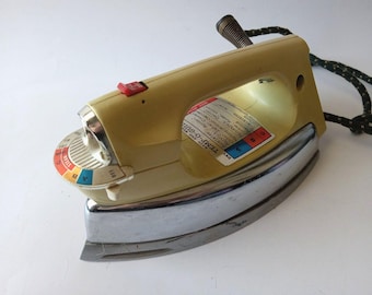 Vtg 80s Working Steam Iron, GE Light N' Easy // Blue - Etsy