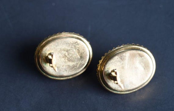 1940s-1950s Richelieu Signed Faux Pearl & Gold To… - image 9