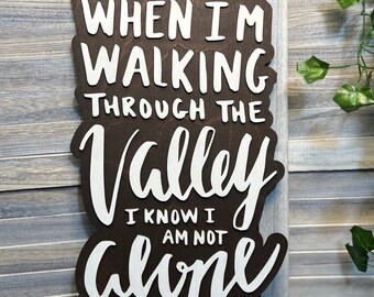 Chrześcijańska sztuka ścienna: wycinany laserowo znak z wersetem biblijnym