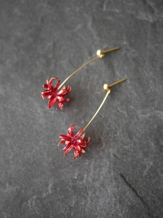 Red spider lily earrings