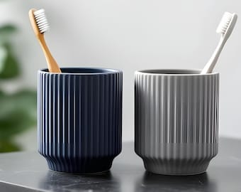 Minimalist Ribbed Toothbrush Cup