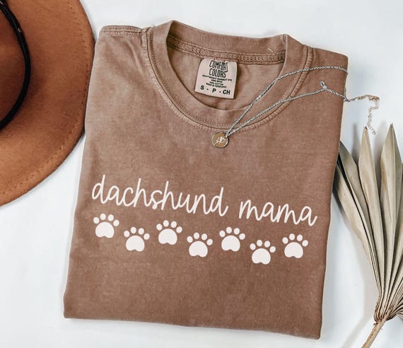 Comfort Colors® Dachshund Shirt, Dachshund Mama Shirt, Doxie Mama Shirt, Dachshund Shirt, Dachshund Mom Gift, Dachshund Lover Gift,Dog Lover