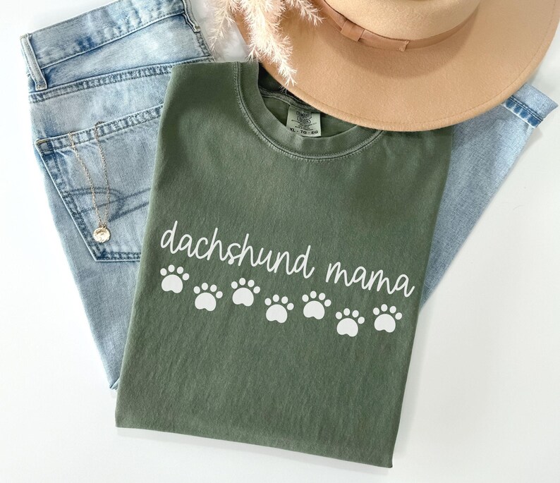 Comfort Colors® Dachshund Shirt, Dachshund Mama Shirt, Doxie Mama Shirt, Dachshund Shirt, Dachshund Mom Gift, Dachshund Lover Gift,Dog Lover Moss