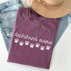 Comfort Colors® Dachshund Shirt, Dachshund Mama Shirt, Doxie Mama Shirt, Dachshund Shirt, Dachshund Mom Gift, Dachshund Lover Gift,Dog Lover Berry