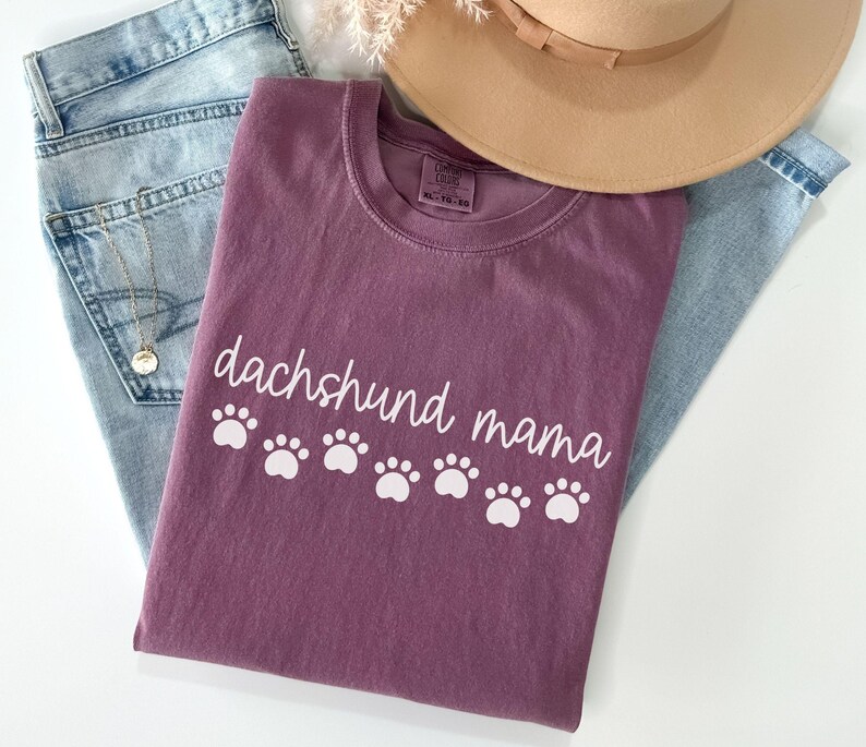 Comfort Colors® Dachshund Shirt, Dachshund Mama Shirt, Doxie Mama Shirt, Dachshund Shirt, Dachshund Mom Gift, Dachshund Lover Gift,Dog Lover Berry