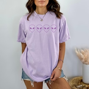 Comfort Colors Aliens Shirt, UFO Shirt, Aliens Shirt, Minimalist Shirt, Space Shirt, Alien Lover Shirt, Oversized Trendy Tee, Alien T-Shirt