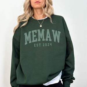 Memaw Est Sweatshirt, Memaw Est 2024 Sweatshirt, Custom Memaw Sweatshirt, Memaw Gift,New Grandma Gift,Memaw Sweater,Christmas Gift for Memaw