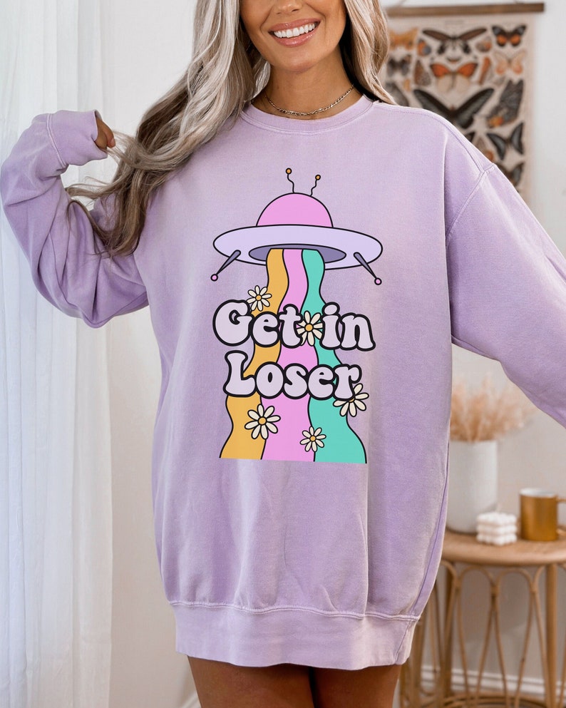 Buzzin' UFO Graphic Sweatshirt main image 0