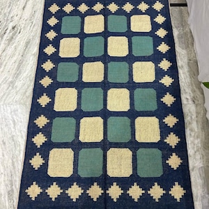 Handwoven Jute Wool Kilim Rug: Traditional Indian Design, 8x10 Vintage Style