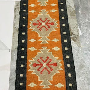 Handwoven Wool Jute Kilim Rug: Traditional Indian Design