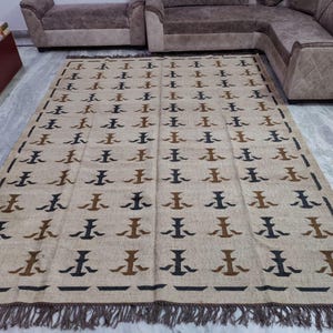 Handwoven Wool Jute Kilim Rug: Traditional Indian Design