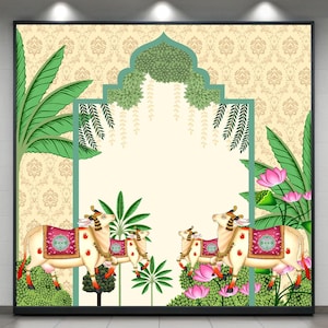 Pode incluir: Uma impressão de arte de parede decorativa com um design tradicional indiano. A obra de arte apresenta vacas adornadas com selas ornamentadas, em um cenário de vegetação exuberante, flores de lótus e um arco. A paleta de cores inclui creme, verde, rosa e dourado.
