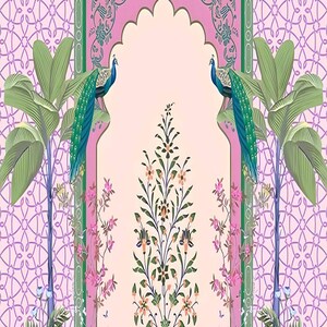 Pode incluir: Impressão digital decorativa com um arco rosa adornado com dois pavões. O arco é emoldurado por palmeiras estilizadas e motivos florais. O fundo apresenta um padrão geométrico repetitivo em tons de rosa e roxo.
