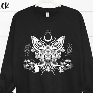 Witchy Sweatshirt Frog Shirt Mushroom Sweatshirt Frog Hoodie Witchy Clothes Moth Sweatshirt Goblincore Shirt Witchy Hoodie Moon Sweatshirt