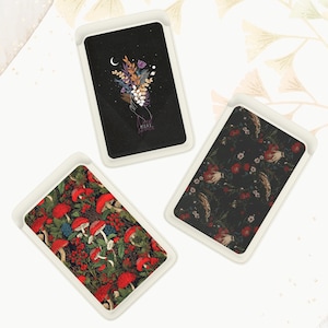 グランジ マッシュルーム Magsafe ウォレット、磁気魔術神秘ウォレット、iPhone 15、iPhone 14、iPhone 13 SE Pro Max Plus 対応