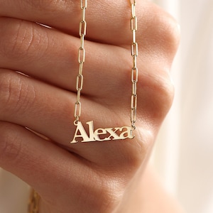 Collana con nome in oro con catena a graffetta • Collana con nome personalizzata in oro • Collana con targhetta personalizzata • Regali di gioielli personalizzati
