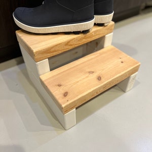 Kinder Stepphocker | Tritthocker aus Holz | Landhaus Design | Kleinkind Schritt-Hocker | Rustikaler Stepphocker