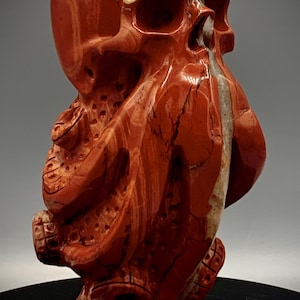 Pirates of the Carribean - Captain Octopus - Cthulhu- Hand Carved by Master Carver - Skull - Red Jasper - Quartz Inclusions - 4.32 lbs!