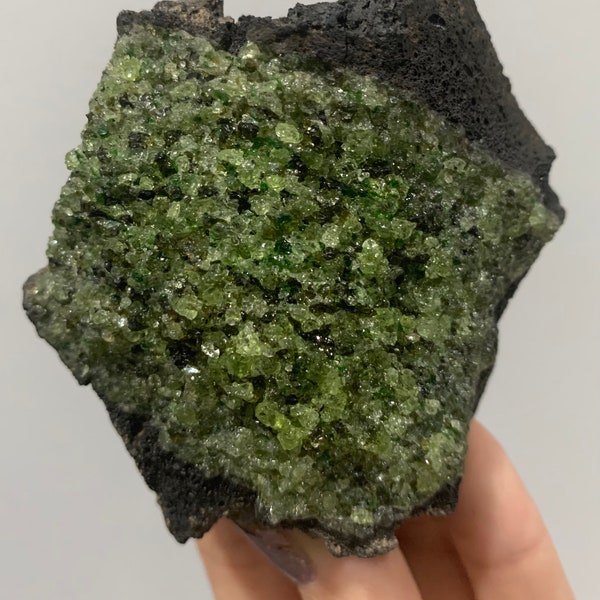 High Quality Olivine Peridot Crystal Specimen