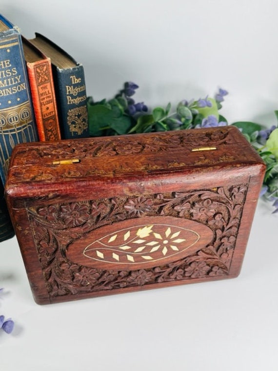 Vintage Hand Carved Wooden Keepsake Jewelry Box O… - image 2