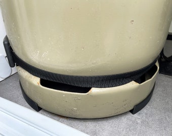 Proteção de solo para cilindros de gás de 11 kg | Acessórios | Anéis de proteção | Tampas de proteção | Proteção de solo | Autocaravana | Caravana | Camping | Churrasqueira