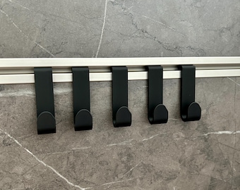 Set di ganci appendiabiti per binario profilato cucine Schüller | Cucine Schueller