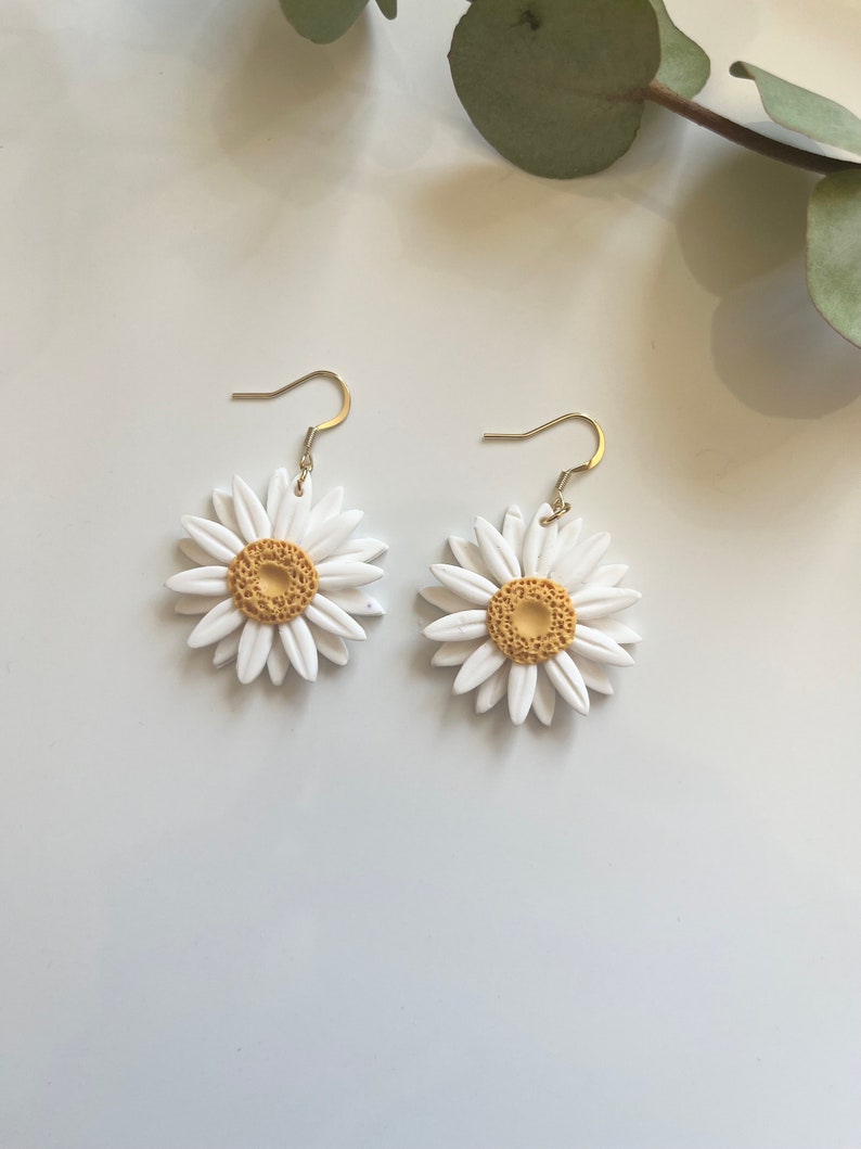 Handmade Daisy Earrings in Polymer Clay image 7