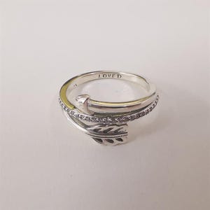 Sparkling arrow ring pandora deals