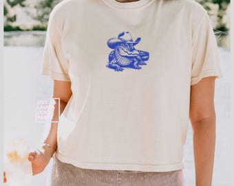 Cowboy Gator Crop Top: Vintage Rodeo Graphic Tee