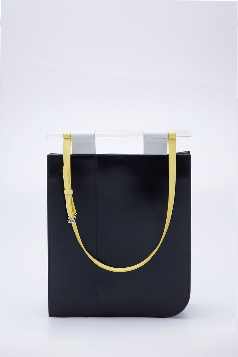 TSUKI Tote Bag_Black image 1