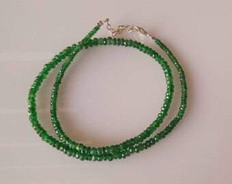 Collar de granate tsavorita natural, cuentas de piedras preciosas facetadas, hecho a mano