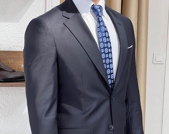 Marineblauer schmal geschnittener Herrenanzug, Hochzeitsanzug, Partyanzug, zweiteiliger Anzug, Monokragen, überlegener Seidenwolle-dunkelblauer Anzug, ( 96 Wolle- 4 Lycra )