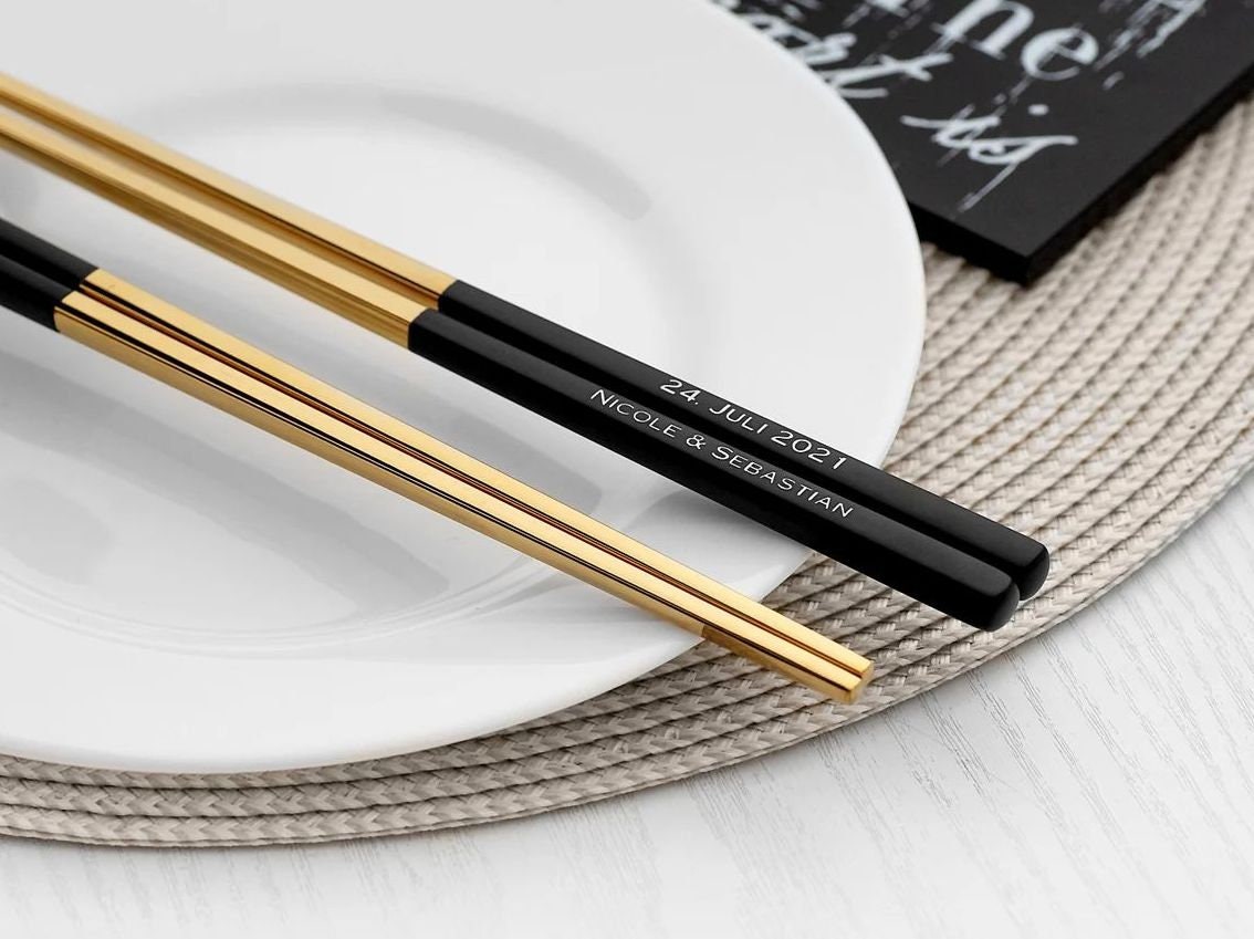 Engraved Fine Dining Twisted Dark Brown Wood Chopsticks & Chopstick Bamboo  Box