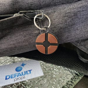 Team Fortress 2 Logo Keychain | Multi-Colored 3D-Printing