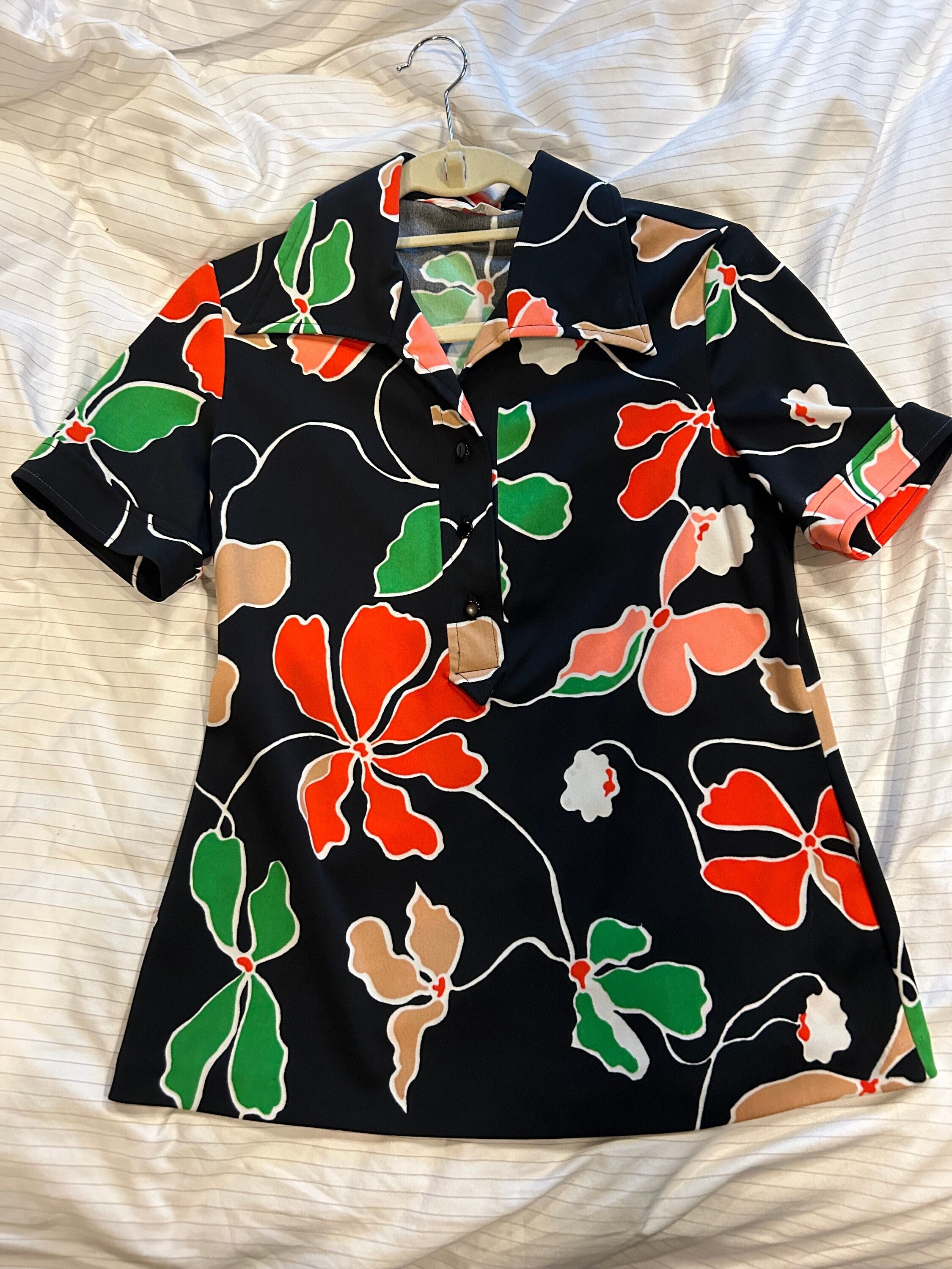 トップス 60s single face foodie 60's Fab Floral Top Blouse Vintage Polyester Top Sz S/M Leslie Fay