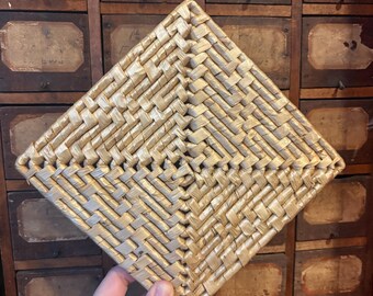 Square Rafia Trivet Wall Hangings Woven Straw Braided Edge