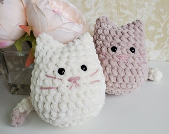 Easy amigurumi crochet toy cat digital PDF PATTERN good for beginners / Amigurumi crochet Marshmallow Candy cat stuff toy / desk toy