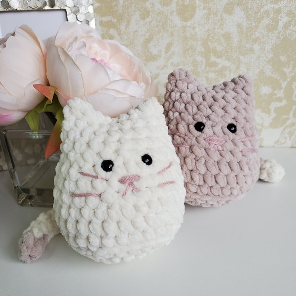 Easy amigurumi crochet toy cat digital PDF PATTERN good for beginners / Amigurumi crochet Marshmallow Candy cat stuff toy / desk toy