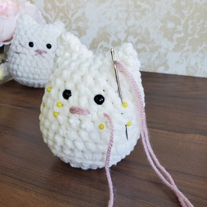 Easy amigurumi crochet toy cat digital PDF PATTERN good for beginners / Amigurumi crochet Marshmallow Candy cat stuff toy / desk toy image 5