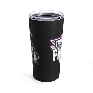 Von SCP und Horror-Rollenspiel inspirierter Becher - Strangers in the Pines Logo und Forrest - 20 Unzen Edelstahl | TTRPG und D&D Travel Mug mit See-Thru Deckel Bild 8