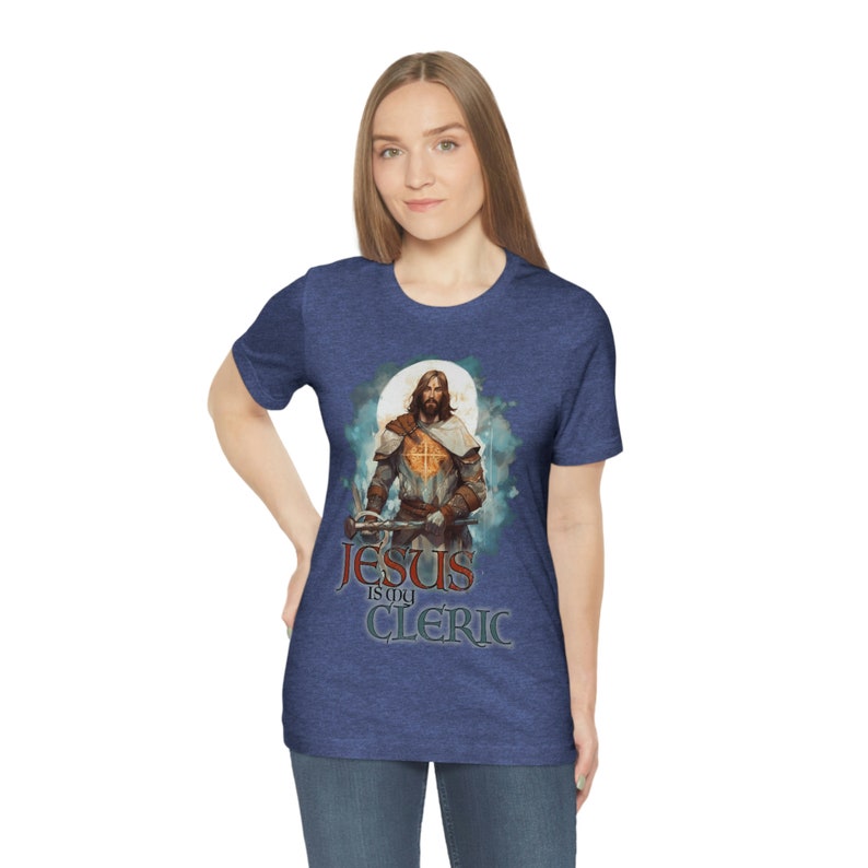 Jesus är min prästskjorta | Kristen t-shirt för DND- och RPG-spelare | Prästrustningsdesign | Trosbaserade kläder | Alternativ design 2 bild 3