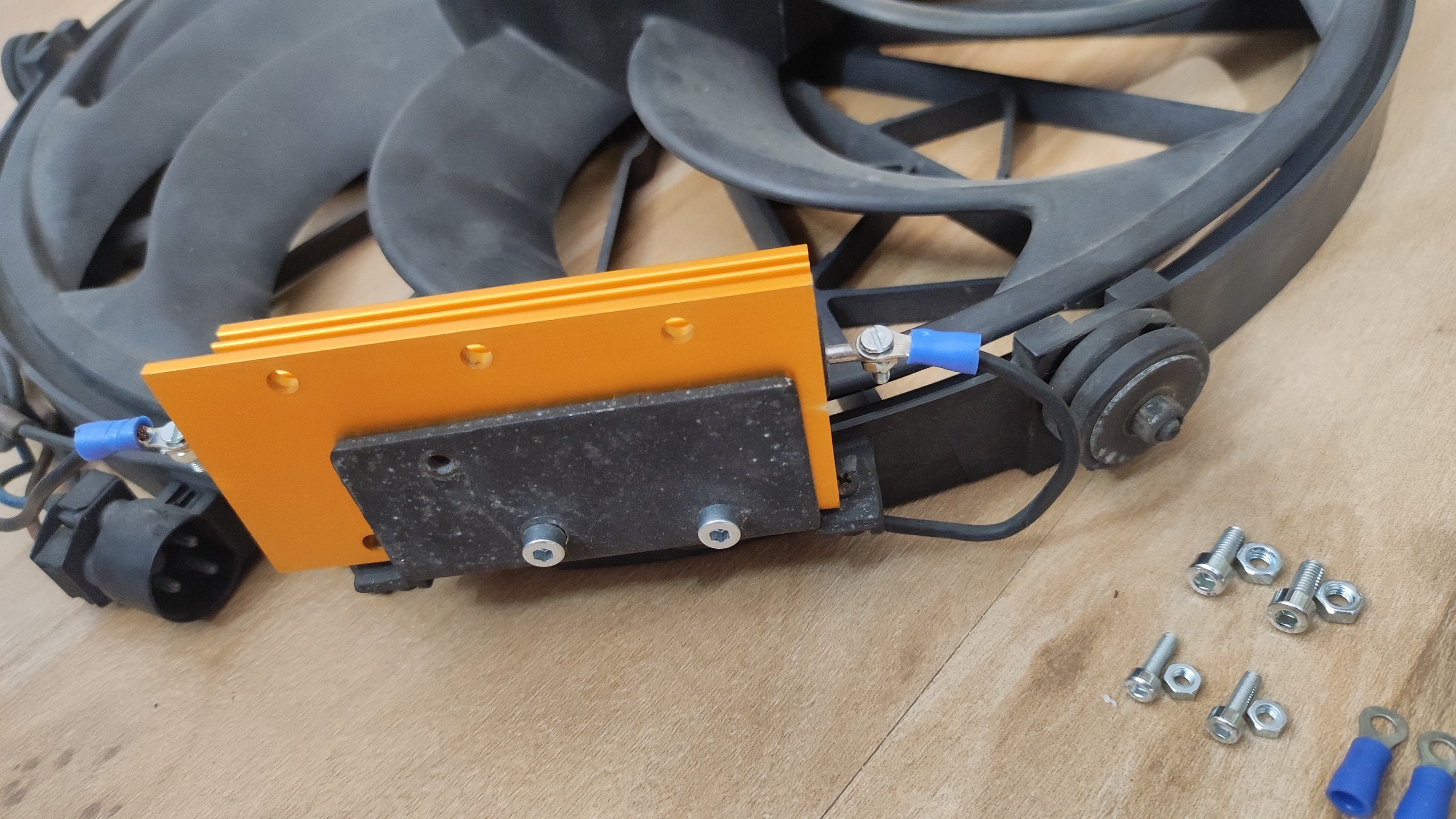 BMW E24 E31 E32 E34 E36 520i M5 535i 735i 750i Resistor Auxiliary 