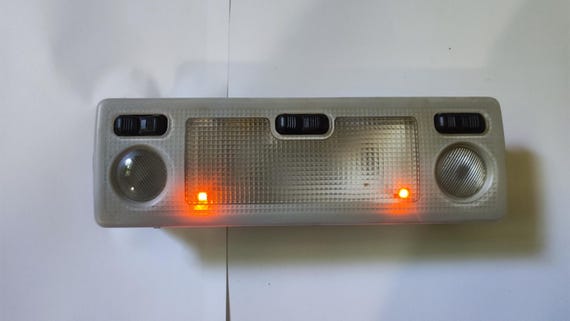 BMW E36 Ambiente Beleuchtung mit 2 LEDs m. optionalem Dimmer Orange/Amber - blendfrei - Leseleuchte Innenleuchte 63318361612