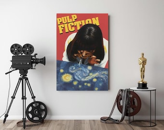 Pulp Fiction × Sternennacht – Digitales Filmposter – Von Van Gogh inspirierte Filmwandkunst – Künstlerischer Filmdruck – Sofort-Download