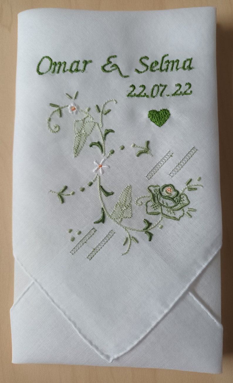 2 Gepersonaliseerde Zakdoeken met Namen en trouwdatum voor bijvoorbeeld gasten van bruidspaar in 4 kleuren bruiloft huwelijk vintage afbeelding 6